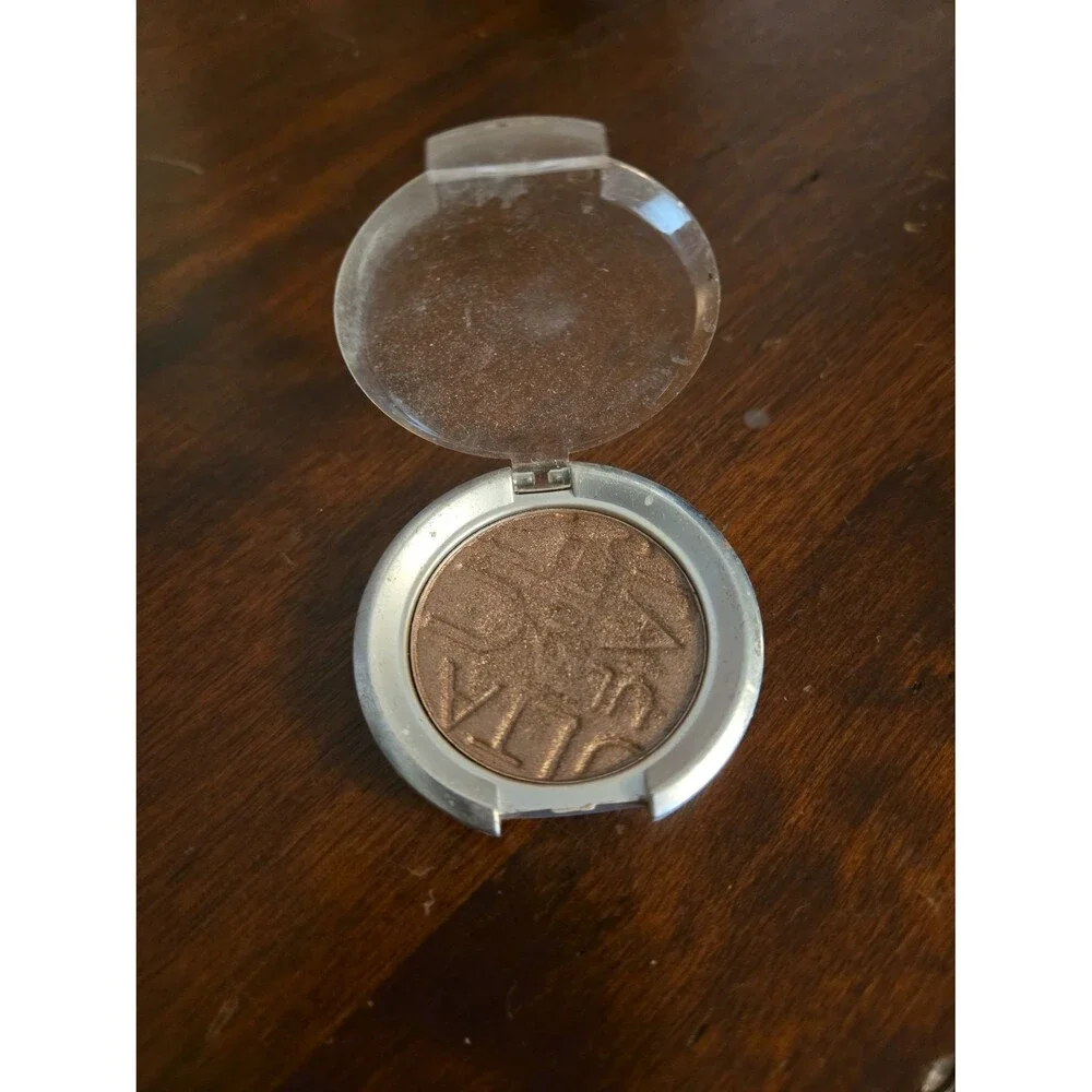Ulta sandstone eyeshadow.13 oz. Deadstock rare vtg
